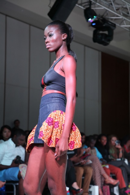 Designs05 blouse  Wk Fashion Day kachi Kachi 1: Ghana design
