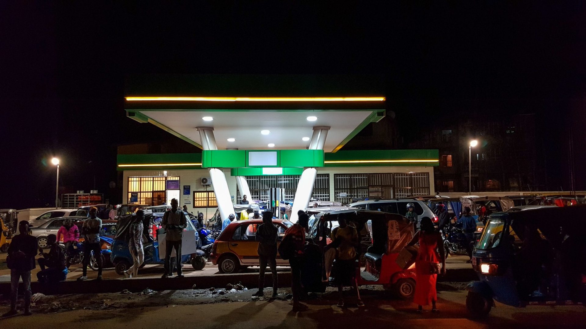 Sierra Leone increases fuel pump prices by 50 percent in two weeks SwitSalone