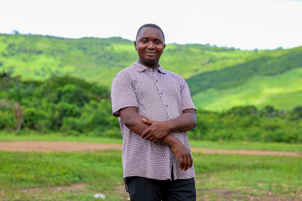 He Rides 40 Minutes Every Morning for His Students: Meet Mohamed Nelly Koroma