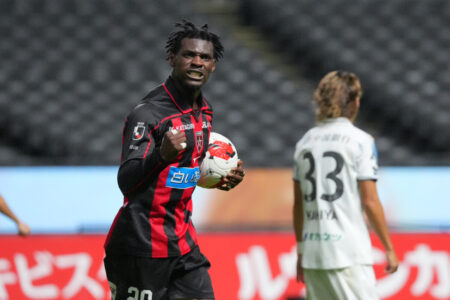 Amadou Bakayoko celebrating a goal for Hokkaido Consadole Sapporo in Japan